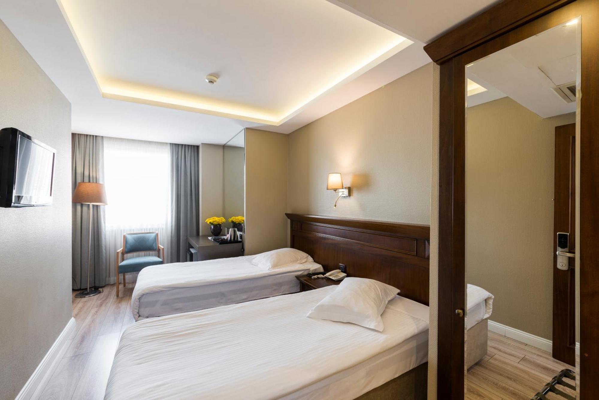Semsan Hotel Istanbul Exteriör bild