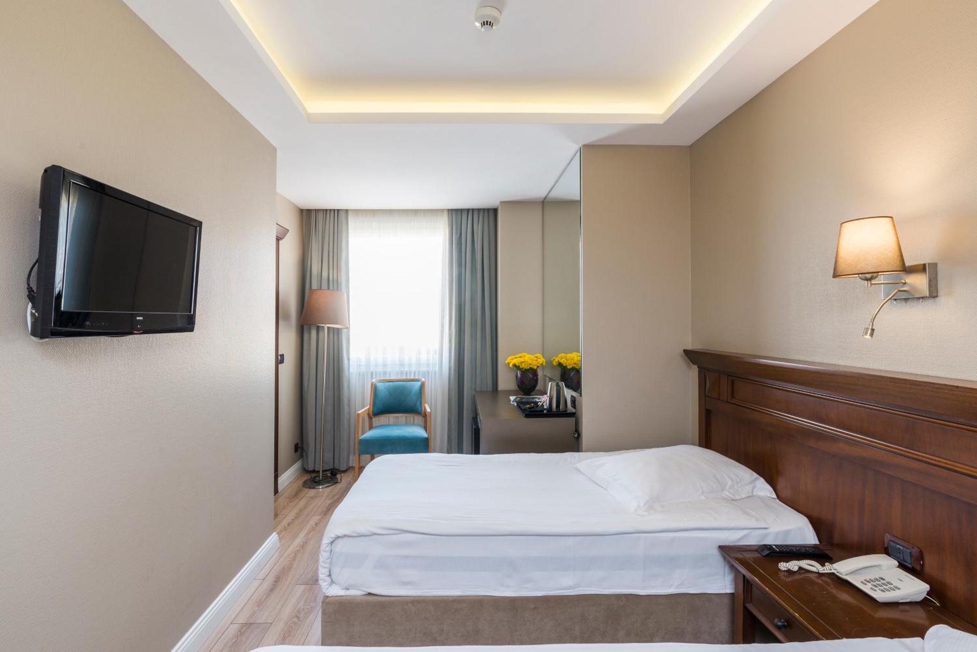Semsan Hotel Istanbul Exteriör bild